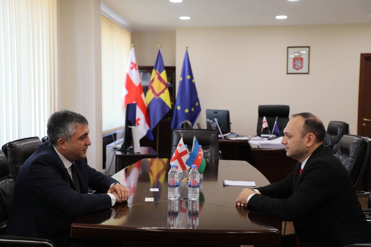 ზუგდიდის მერმა დავით კოდუამ აზერბაიჯანის რესპუბლიკის გენერალურ კონსულს ფუად აზიზოვს უმასპინძლა
