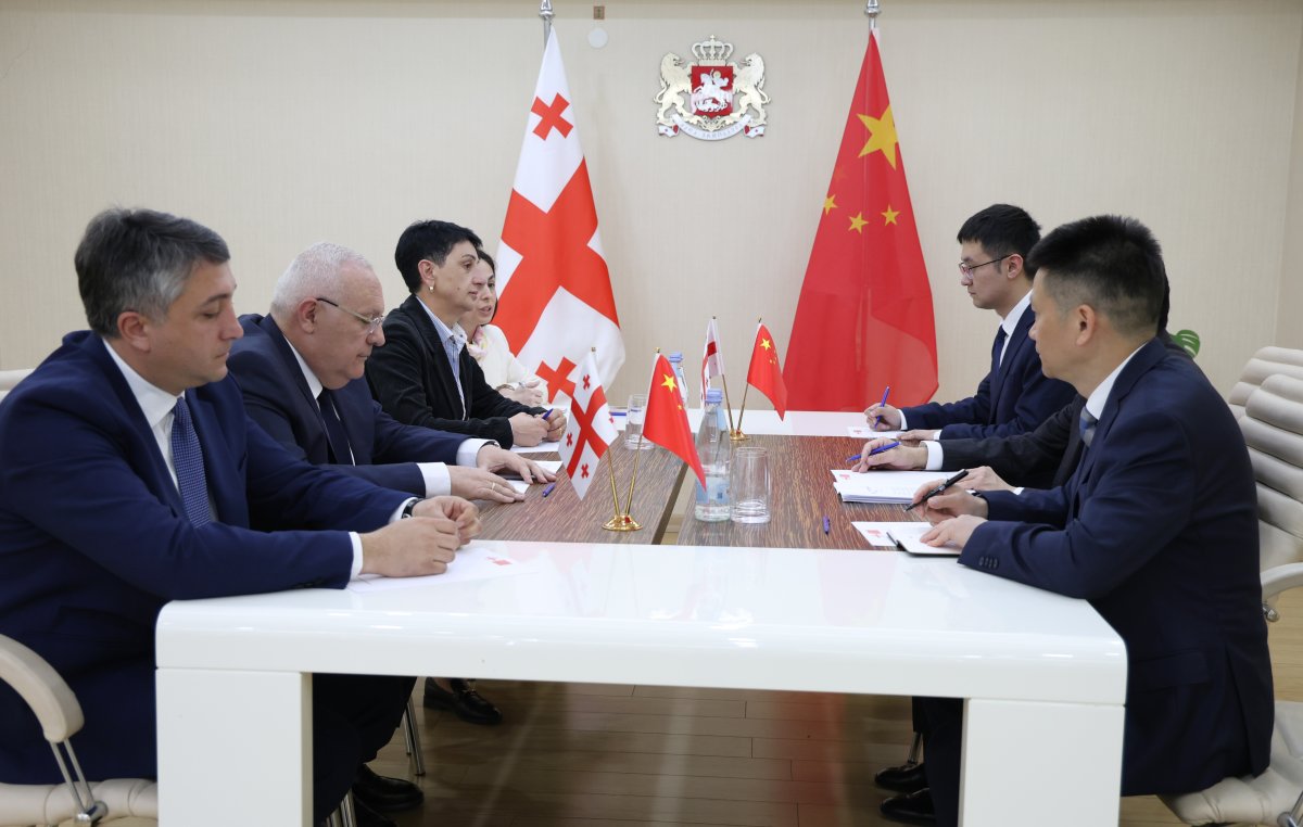 ზუგდიდის მერი ჩინეთის ელჩს შეხვდა